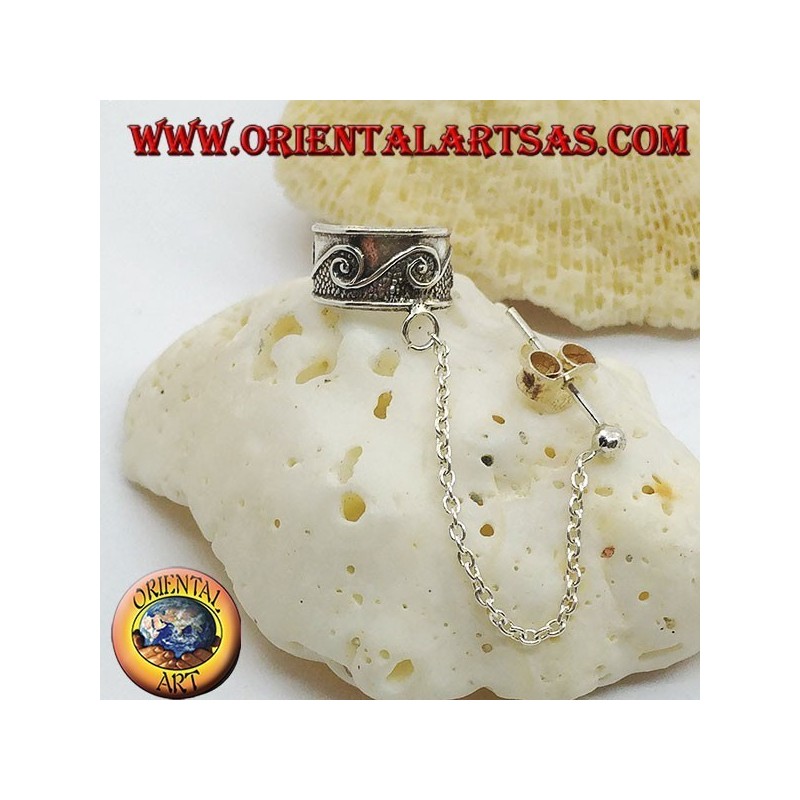 Aretes de plata con cadena, diseños ondulados en alto relieve