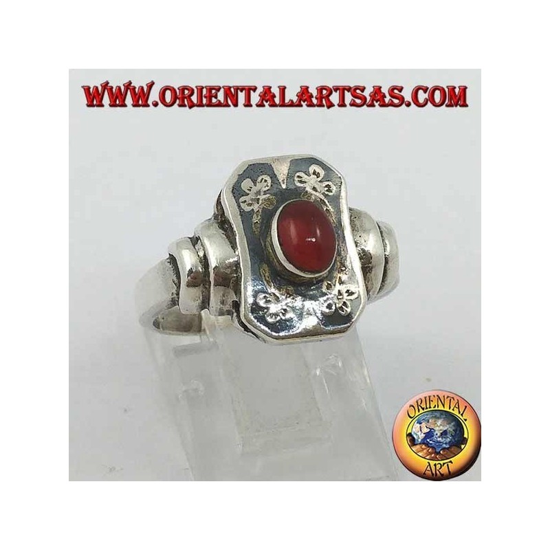 Silberblumenpapierring mit ovalem Karneol- und Niello-Dekor