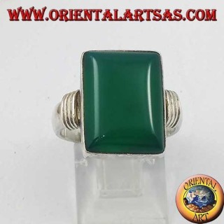 Anello in argento con agata rettangolare e tre righe sui lati