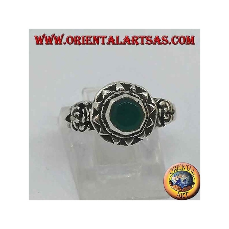 Silver ring with octagonal green agate surrounded by triangles and rose on the sides