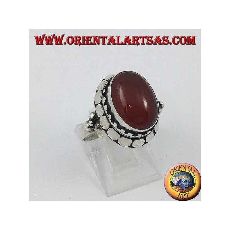 Anello in argento a bordo alto con corniola ovale a cabochon