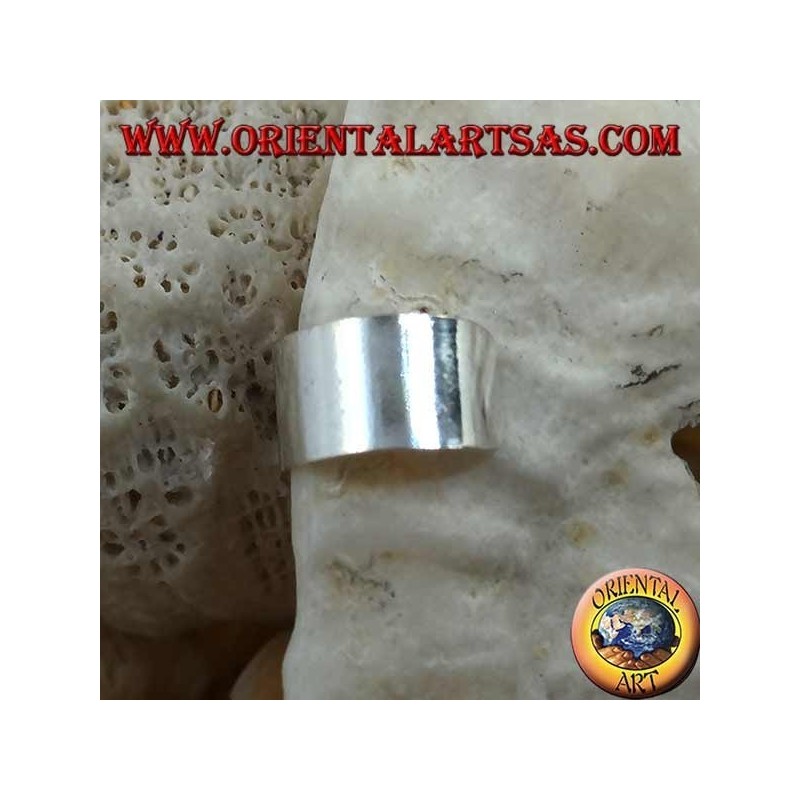 Orecchino Ear Cuff in argento, a fascia liscia 
