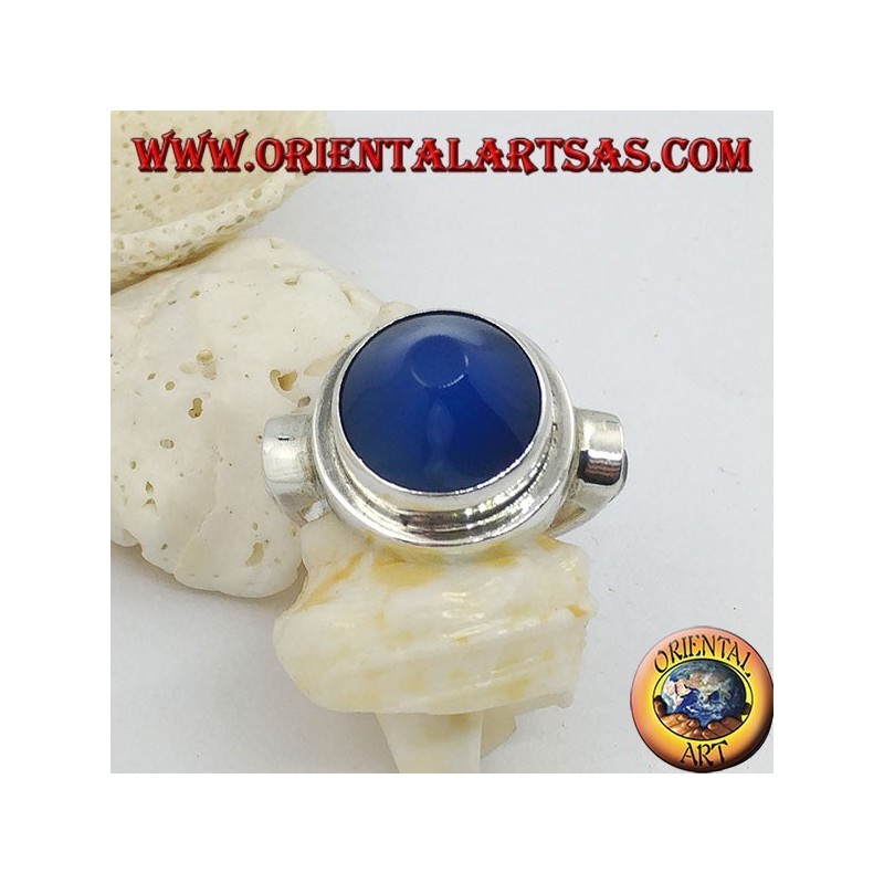 Anello in argento con agata blu conica
