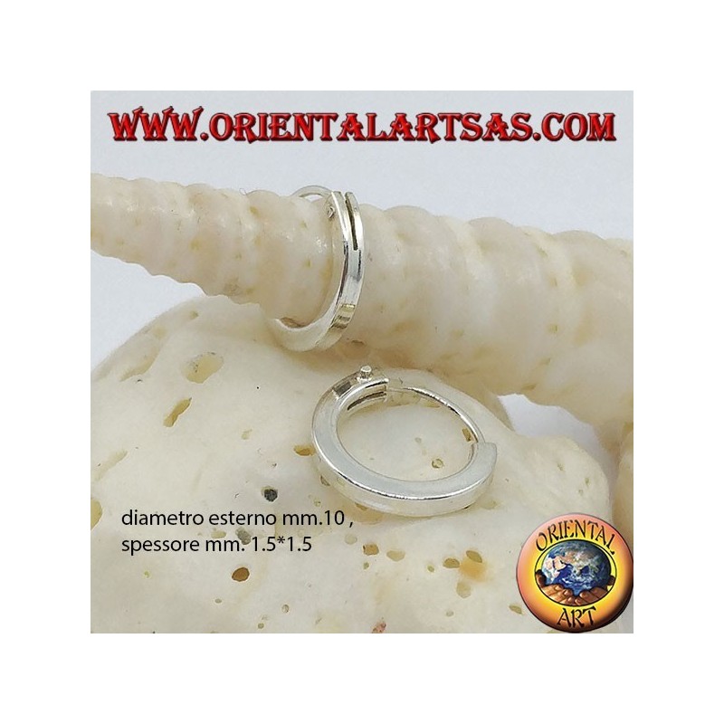 Orecchino in argento, cerchio liscio a sezione quadrata da 10 mm