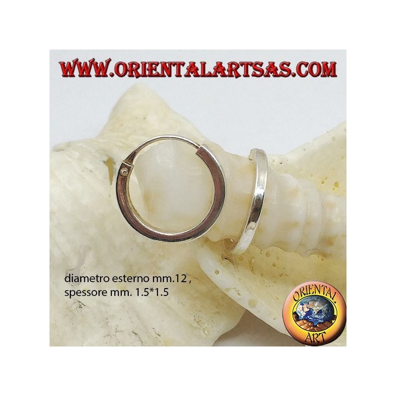 Boucle d'oreille en argent, cercle lisse de section carrée de 12 mm