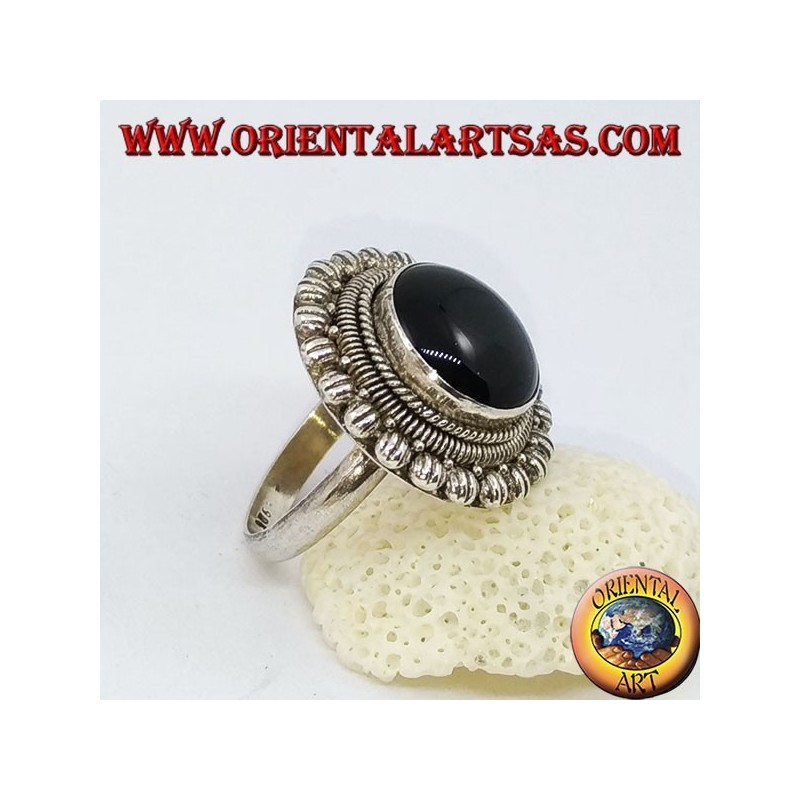Anillo grande de plata margarita con ónix cabujón redondo