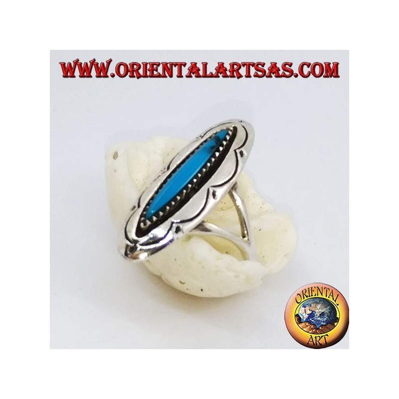 Bague allongée ovale en argent avec décor navette turquoise et gravé
