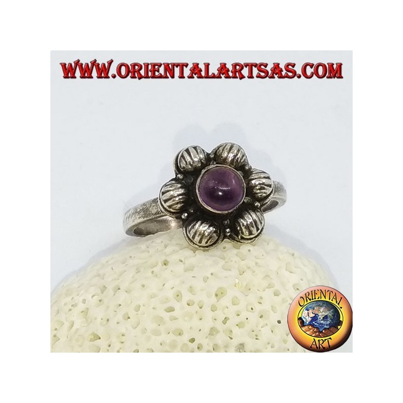 6-petal silver flower ring with a cabochon round amethyst