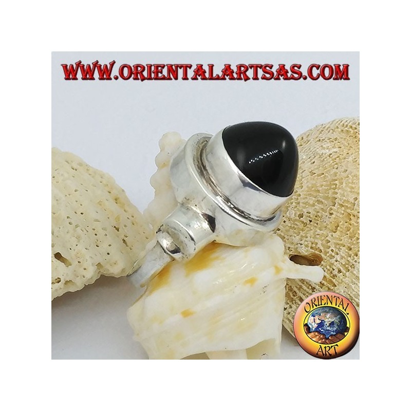Bague en argent avec onyx conique