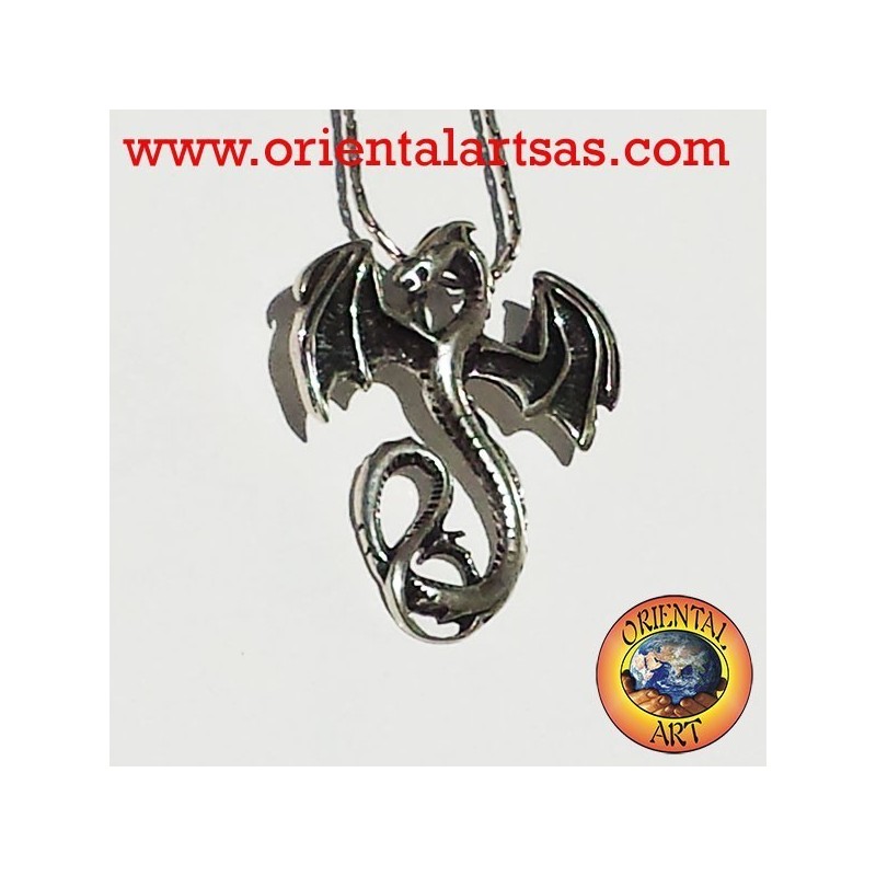 Colgante de plata del dragón del basilisco celta