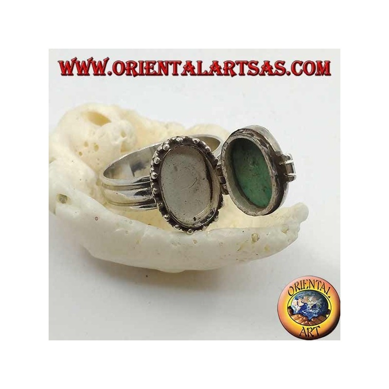 Bague en argent avec turquoise naturelle ovale (porte-poison) (18)