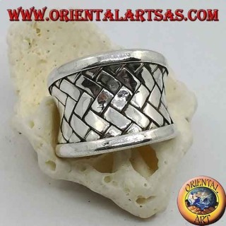 Anillo cóncavo de plata de banda ancha con decoración de celosía trenzada, Karen