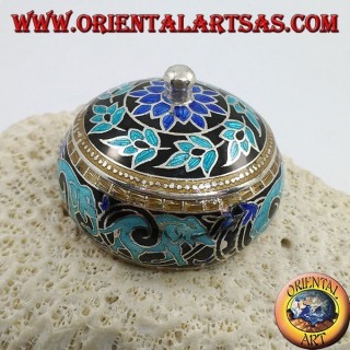 Silver box with chiseled and fire-enameled knob with elephants and floral decorations (blue)