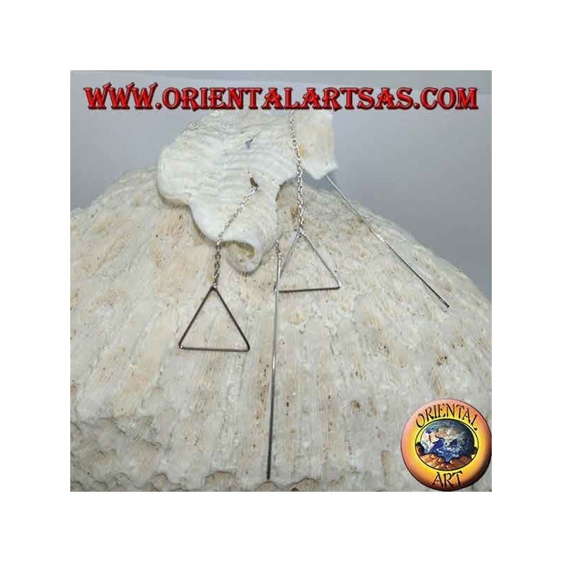 Boucles d'oreilles chaîne en argent avec barre droite et triangle pendant