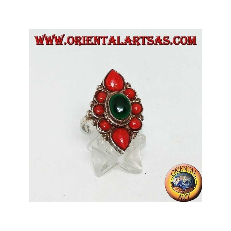Bague fleur en argent avec malachite ovale entourée de corail naturel d'origine tibétaine
