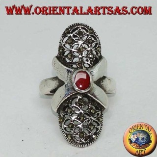Anello in argento con corniola ovale croce liscia e tela ovale traforata tempestata di marcassiti
