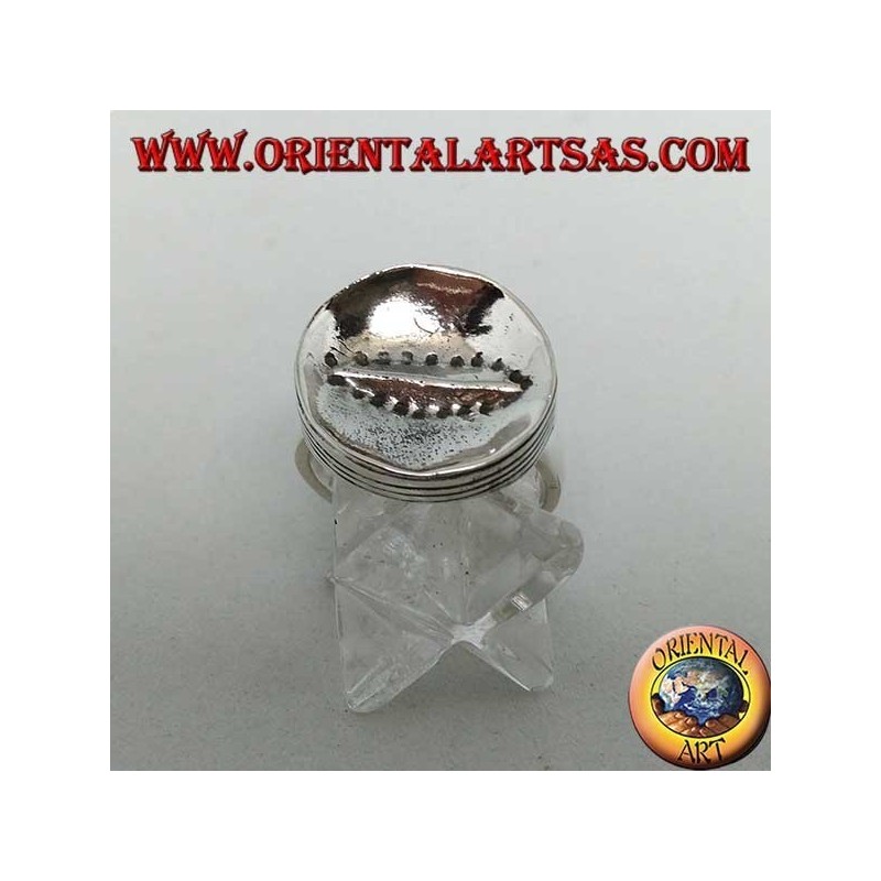 Bague en argent ronde concave lisse avec coupe horizontale