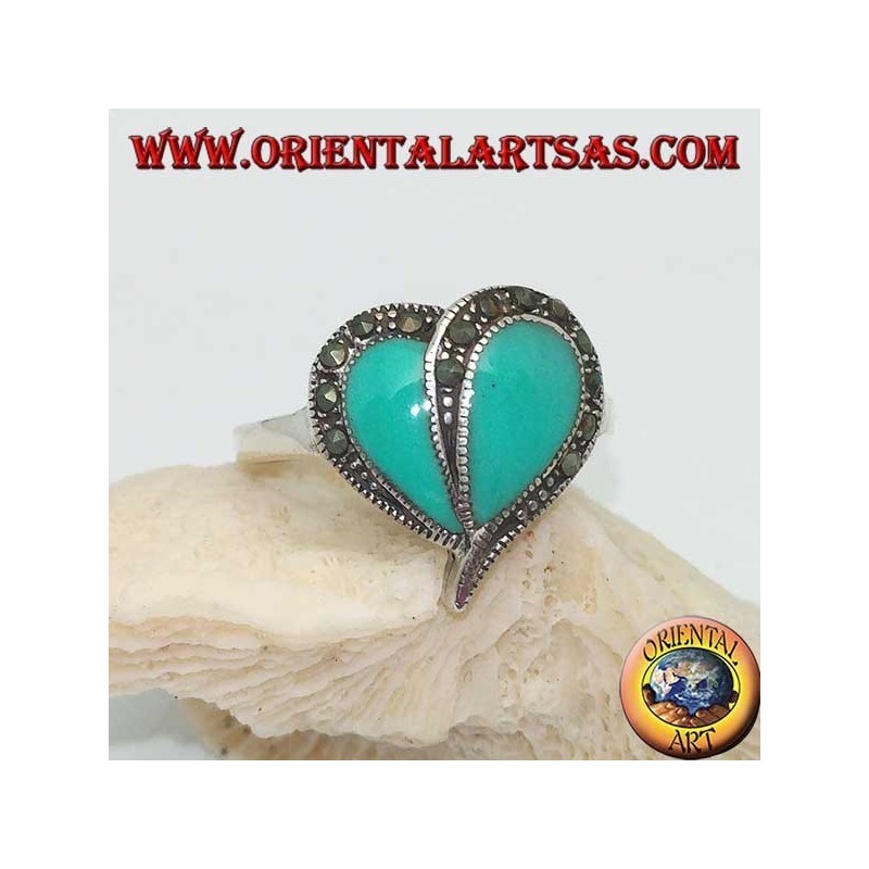 Anello in argento a cuore di turchese e bordo di marcassite