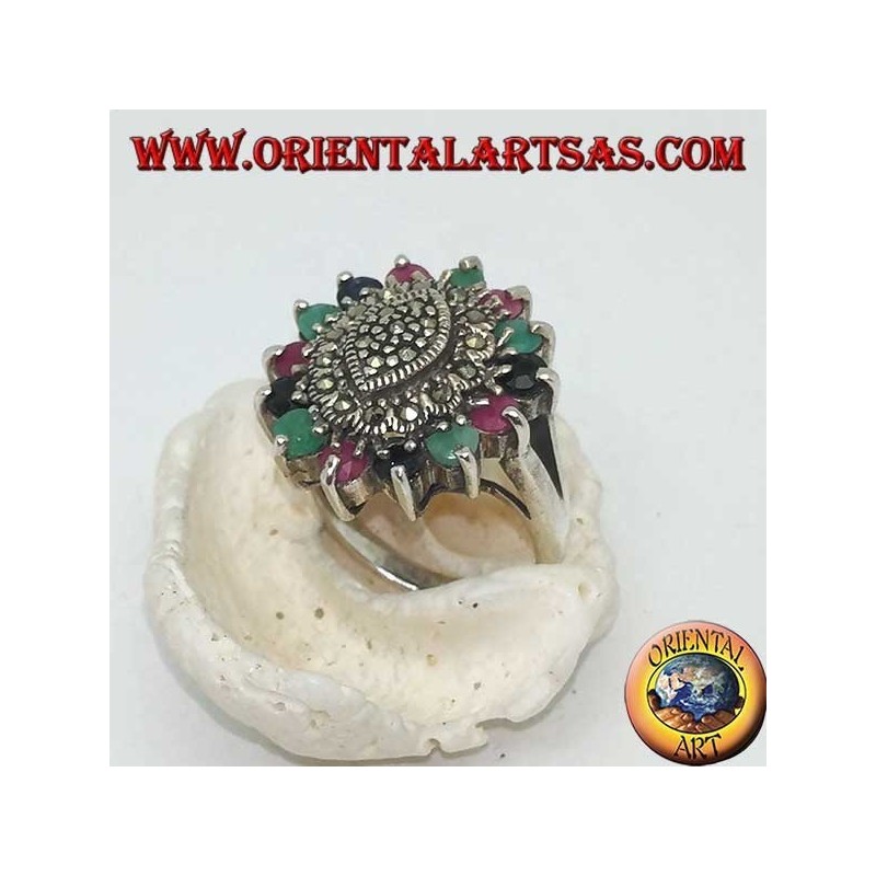 Anello in argento navetta su ovale con marcasite contornati da rubini,smeraldi e zaffiri tondi incastonati