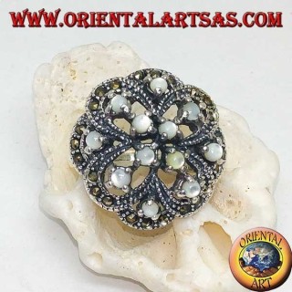 Anello in argento a doppia croce alternate traforato con madreperle tonde incastonate e marcassite