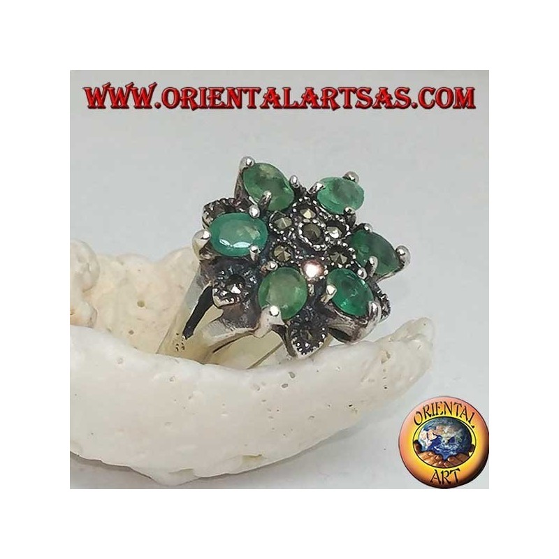 Anello in argento stelle a sei punte alternate con smeraldi naturali ovali incastonati e marcasite