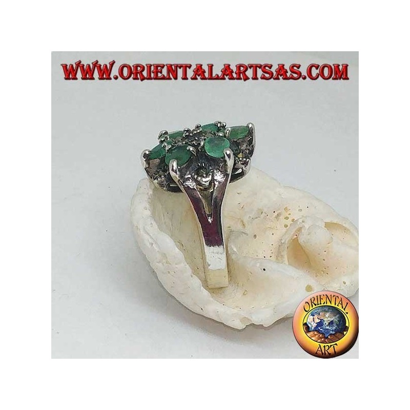 Anello in argento stelle a sei punte alternate con smeraldi naturali ovali incastonati e marcasite