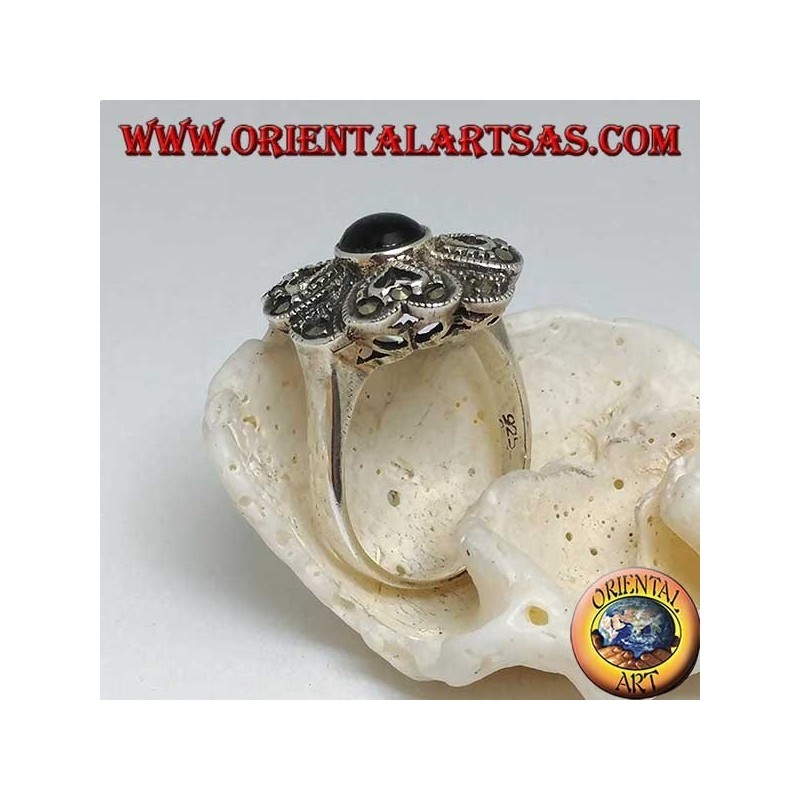 Silver ring with round onyx surrounded by four openwork and marcasite hearts