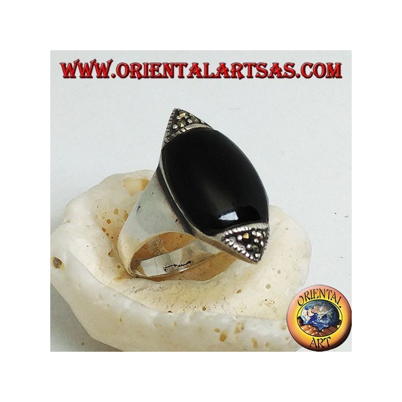 Bague en argent en forme d'oeil vertical en onyx et marcassite sur les pointes