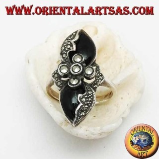 Anillo de plata con marcasita cruzada entre dos gotas espejadas de ónice y marcasita