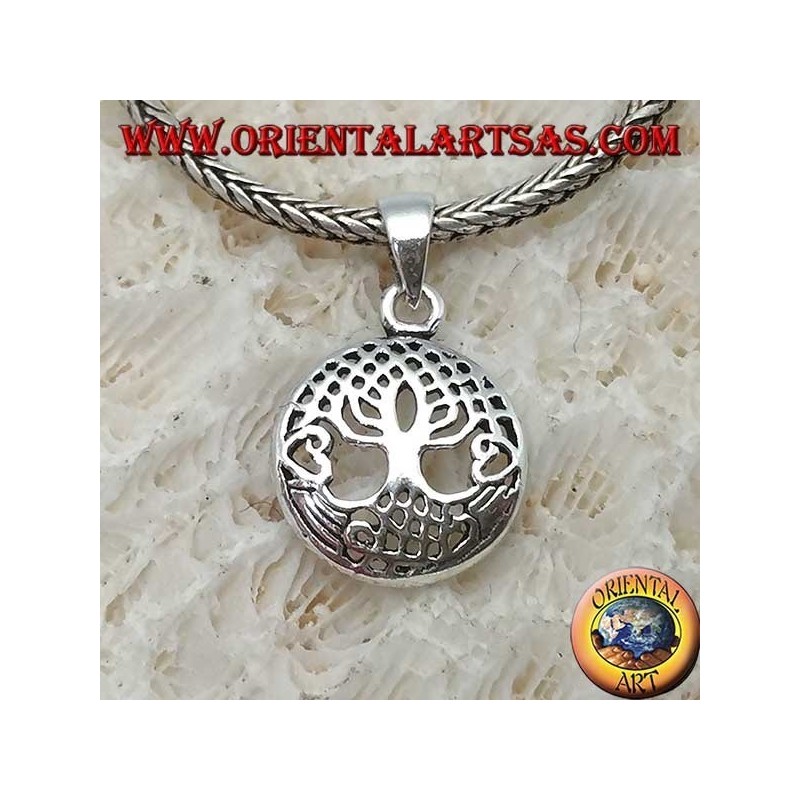 Pendentif en argent, Yggdrasil dans le petit cercle (arbre de vie ou arbre cosmique)
