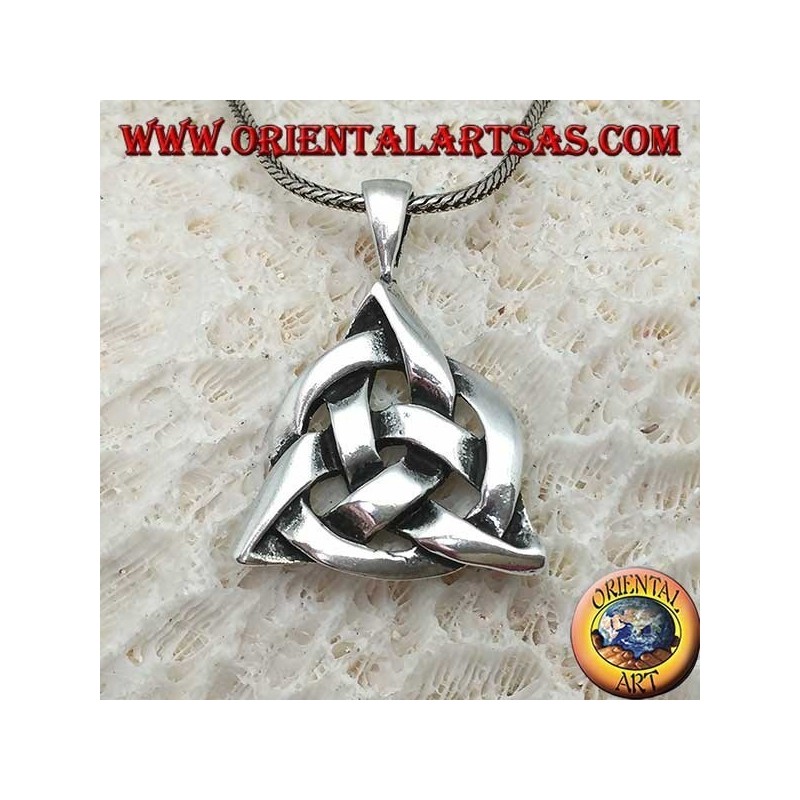 Pendentif en argent Triquetra avec le cercle cosmique, noeud de tyrone