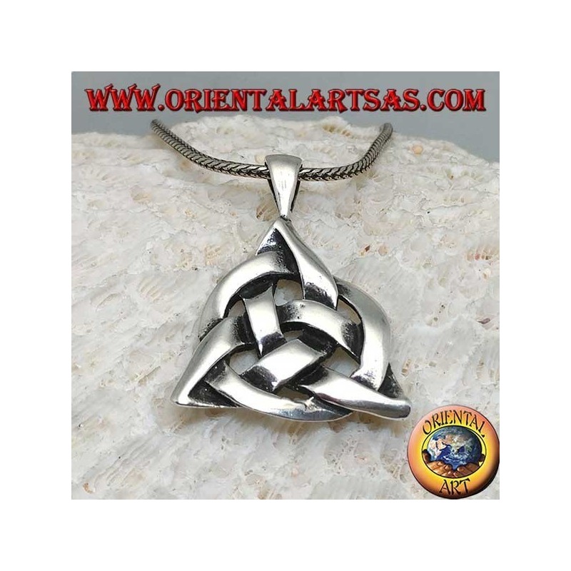 Pendentif en argent Triquetra avec le cercle cosmique, noeud de tyrone