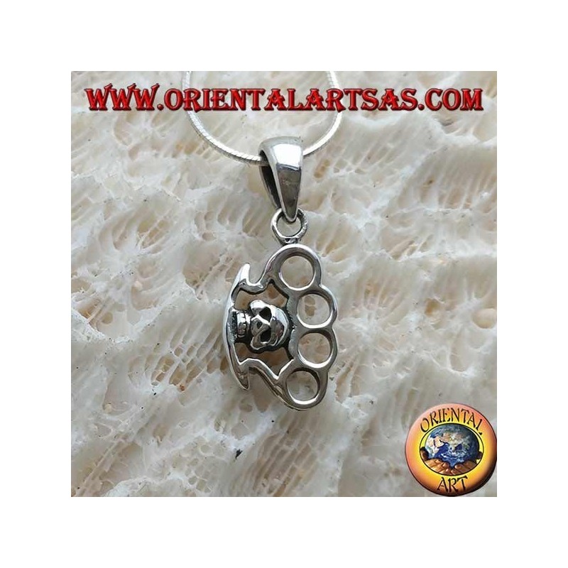 Ciondolo in argento a forma di cazzottiera con teschio