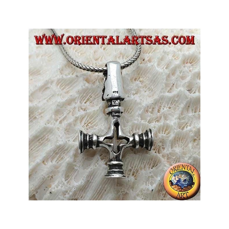 Silver pendant, inverted cross with the head of the infernal hound as a hook