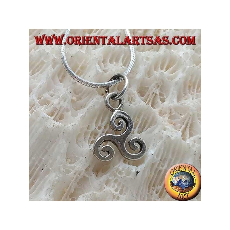 Colgante en plata, triskelion o triskele clásico simple (pequeño)