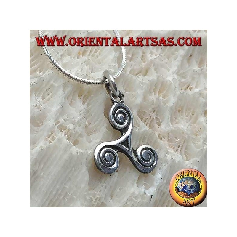 Pendant in silver, triskelion or triskelion with spiral tips