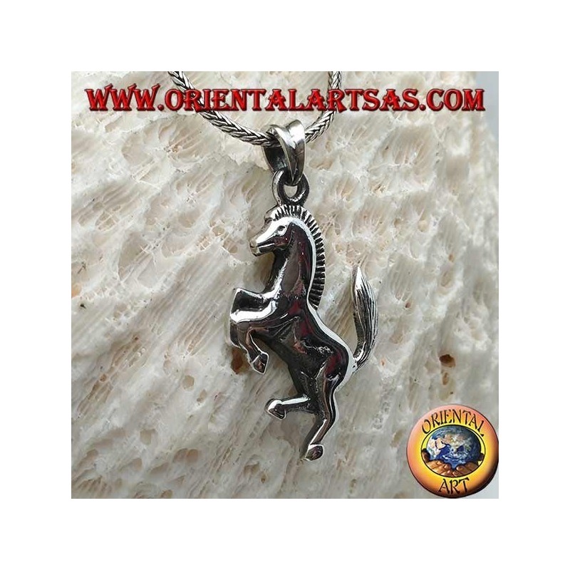 Colgante de plata, símbolo del caballo rampante de Ferrari (grande)