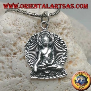 Ciondolo in argento Buddha in posizione di "Bhumisparsha Mudra" con aureola nel disco