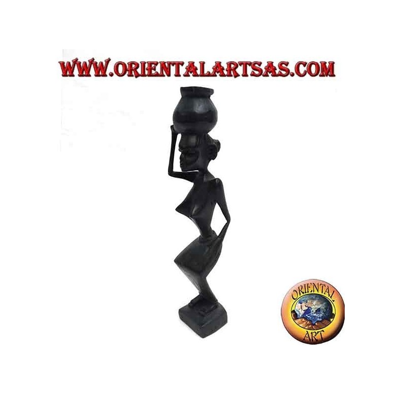 Escultura de una mujer hidrófora (portador de agua) en madera de ébano.