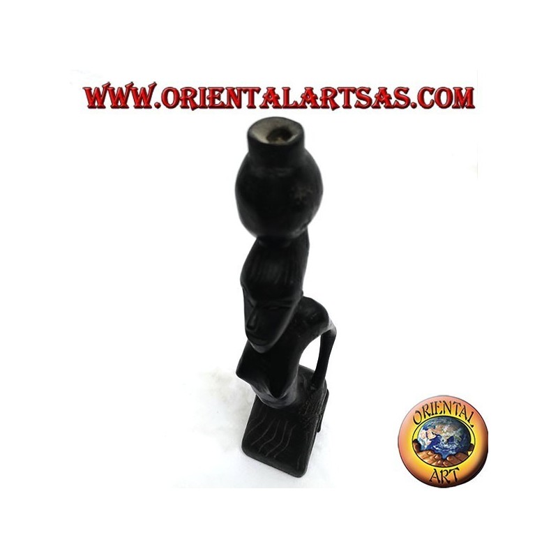 Scultura di una donna idrovora (portatrice di acqua) inginocchiata in legno di ebano