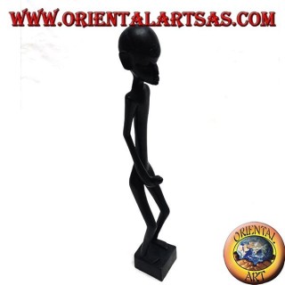 Scultura di un uomo che si masturba in piedi in legno di ebano