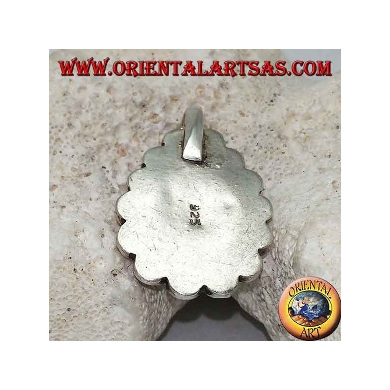 Pendentif tibétain en argent avec turquoise naturelle en forme de larme et 14 coraux naturels de Ø 4 mm.