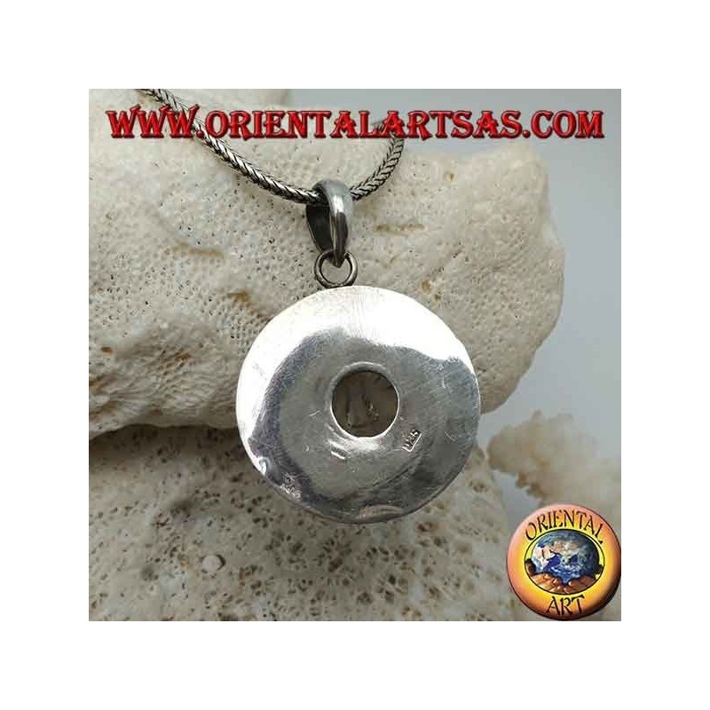 Pendentif en argent avec soleil creusé sur un cristal de roche rond et un contour de disquette