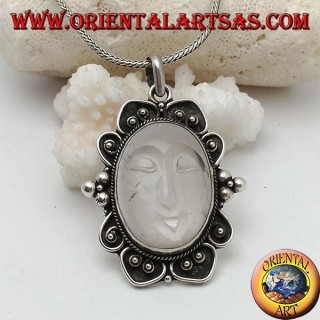 Pendentif en argent avec soleil couché sur cristal de roche ovale et bordure décorée