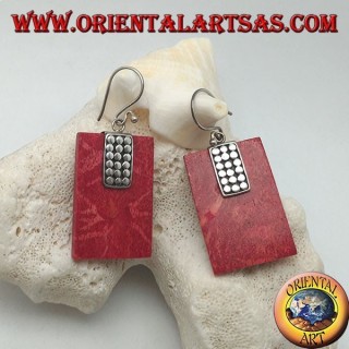 Pendientes de plata con madrepora rectangular roja (coral) y placa de discos de plata.