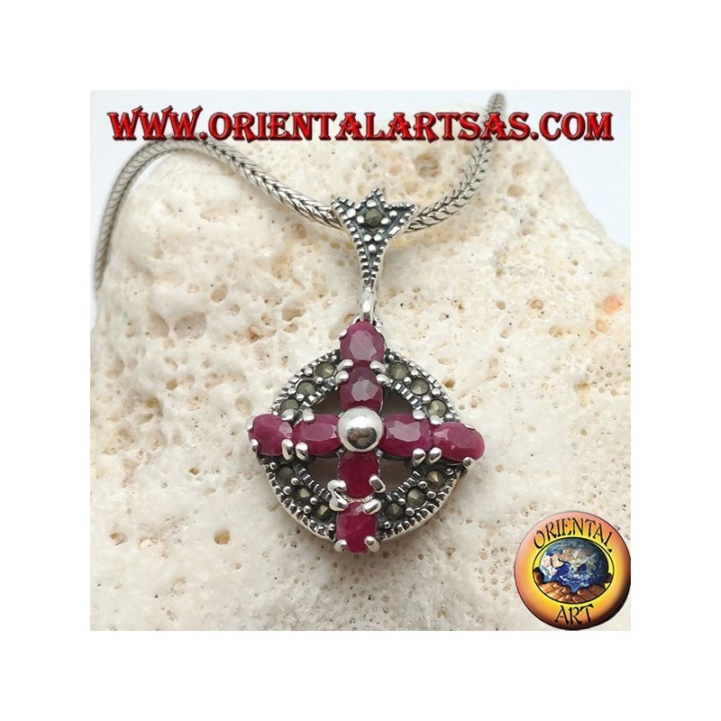 Pendentif en argent croix de rubis naturels sertie d'une boule au centre sur un cercle de marcassites