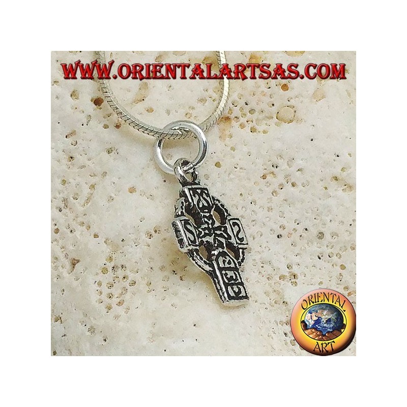 Ciondolo in argento croce celtica con rune incise (piccola)