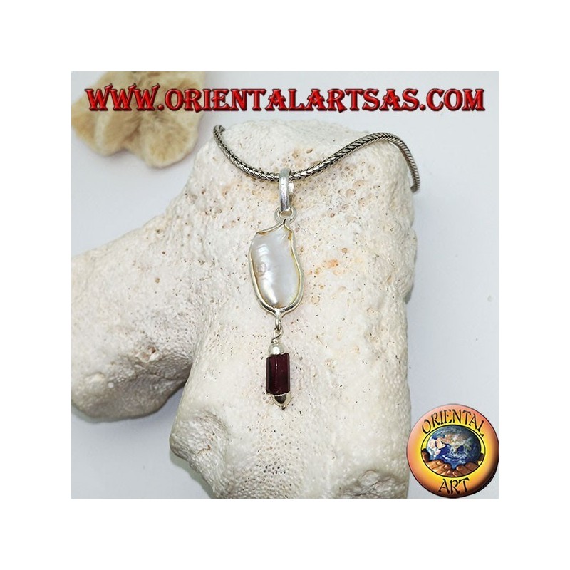 Silver pendant with scaramazza pearl and garnet prism pendant