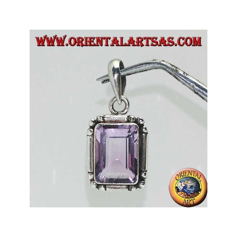 Silberanhänger mit einem herrlichen natürlichen rechteckigen Amethyst auf einem einfachen Rahmen mit Kugeln an den Ecken