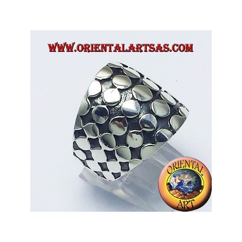 anello fascia borchiata